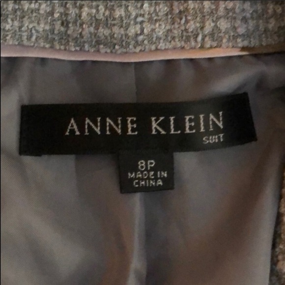 Anne Klein gray tweed blazer with boutonnière - Picture 10 of 11